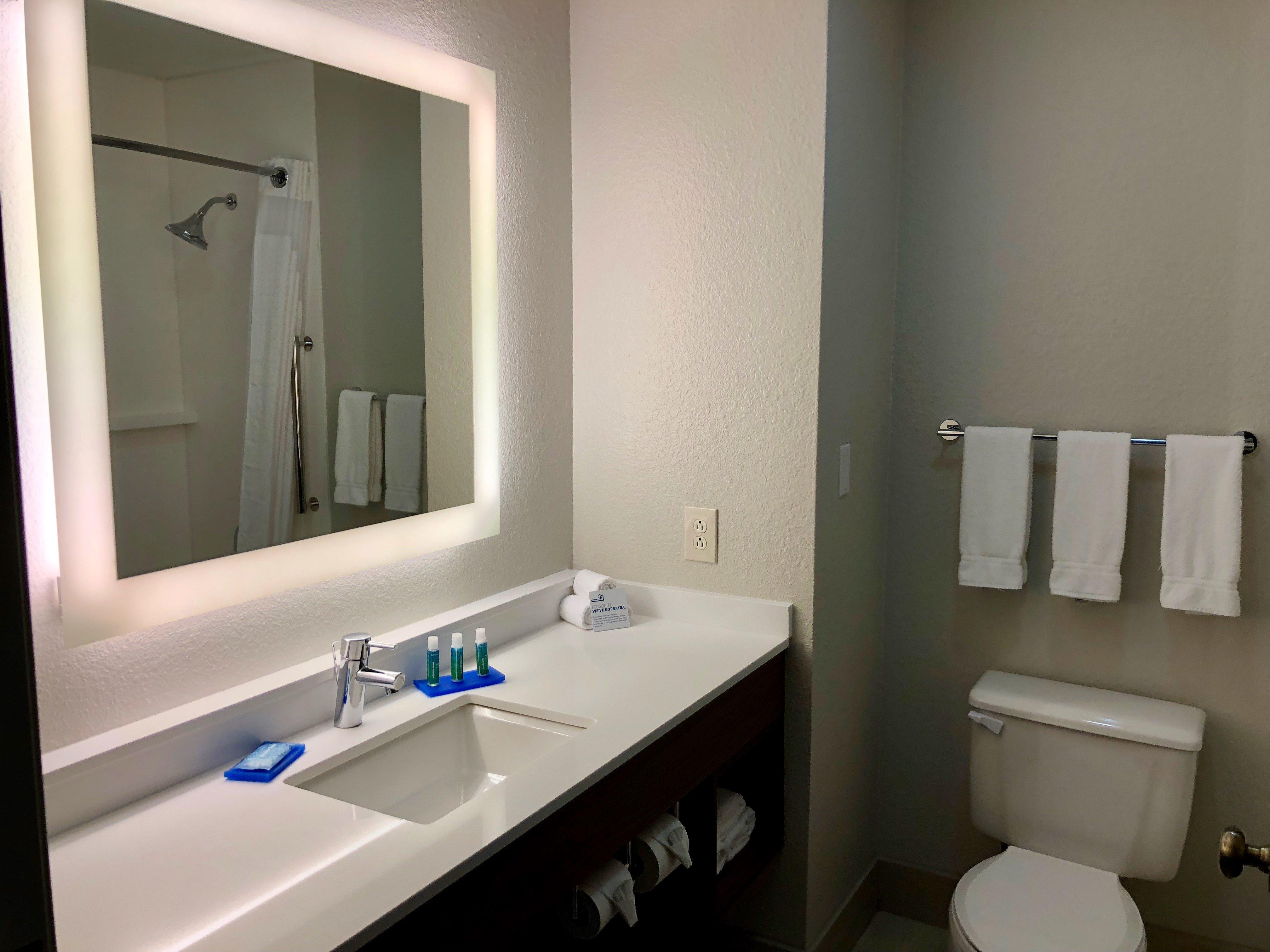 Holiday Inn Express Arlington Interstate 20 Parks Mall By Ihg Exterior foto